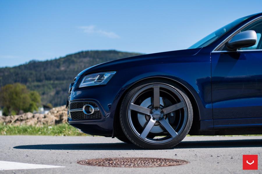 Детали экстерьера Audi SQ5 on Vossen Wheels (CV3R) 2017 года  (фото 21 из 33)